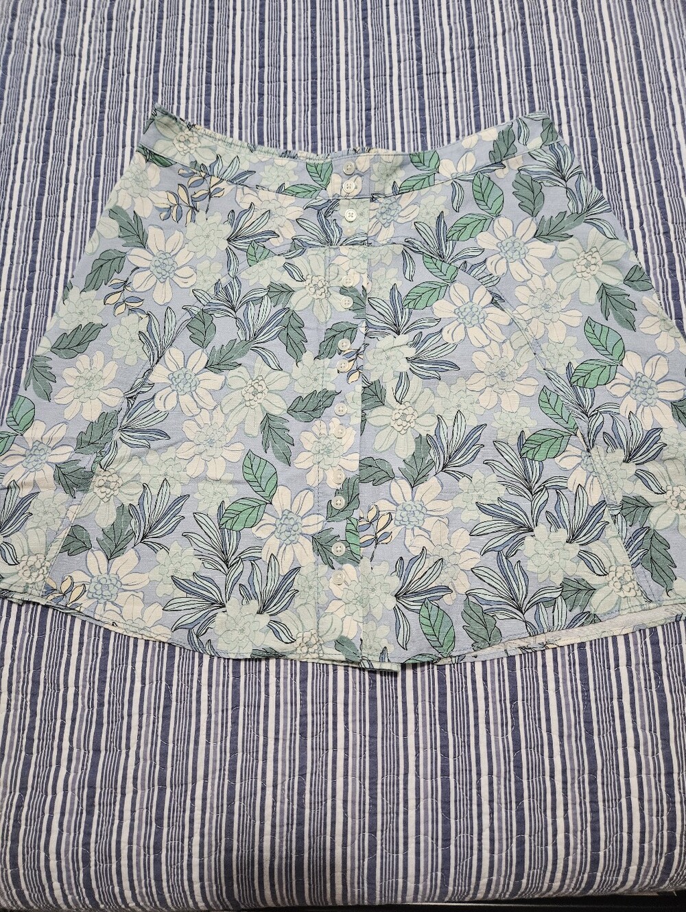 Loft - Gardenia Linen Blend Button Mini Skirt - Picture 4 of 7